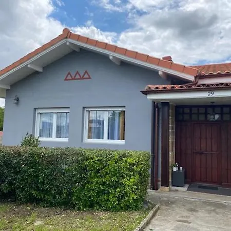 Apartamento Nik En Casa Chalet Con Parking Y Jardin