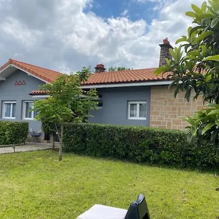 Apartamento Nik En Casa Chalet Con Parking Y Jardin Apartman *