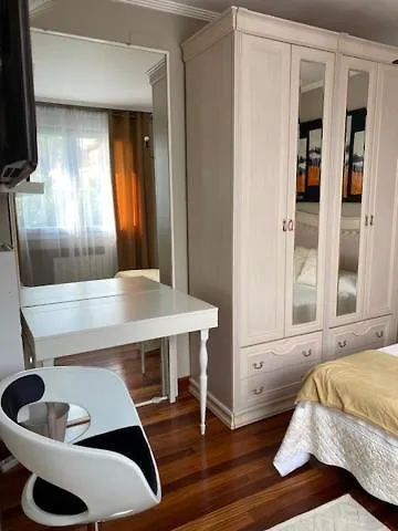 Apartamento Nik En Casa Chalet Con Parking Y Jardin アパート *